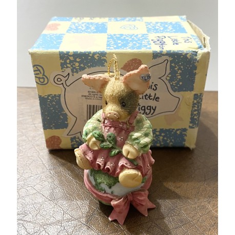 This Little Piggy - Pig Sitting On Earth 1995 Ornament 145793